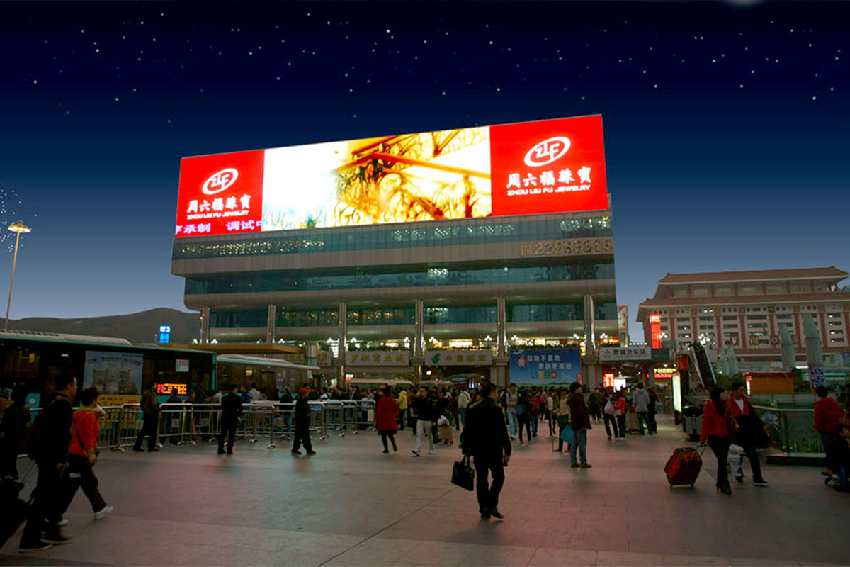 VO1000d burnley turf moor - yaham