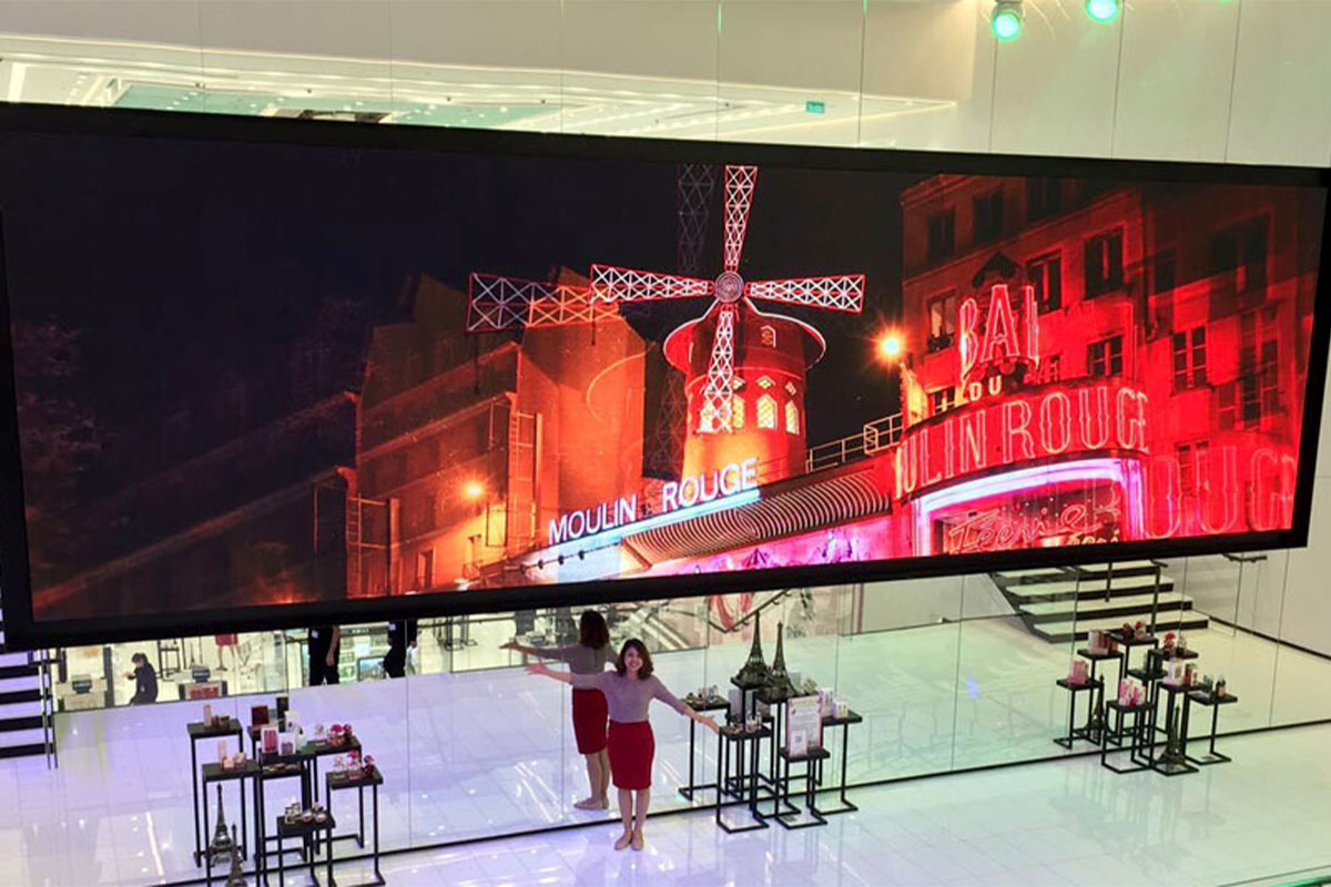 VY390d ENOC EXPO Dubai - yaham