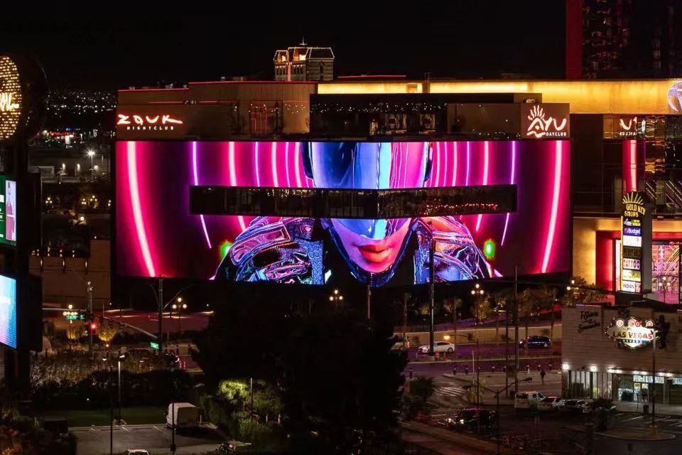 YAHAM creates over 15,000 m² of large screens for Las Vegas hotels! - yaham