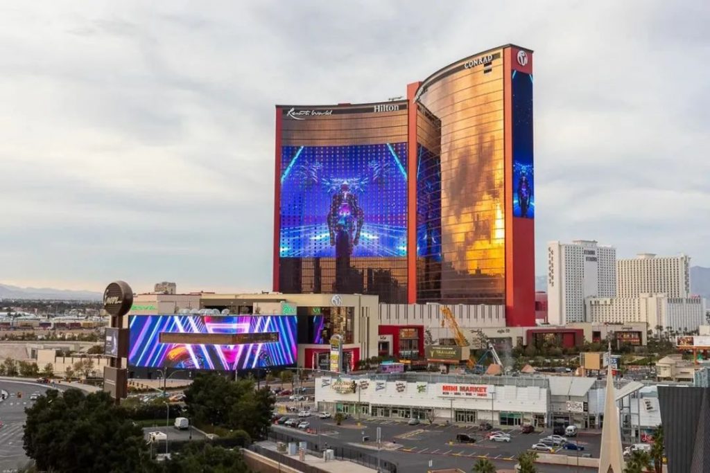 YAHAM creates over 15,000 m² of large screens for Las Vegas hotels! - yaham