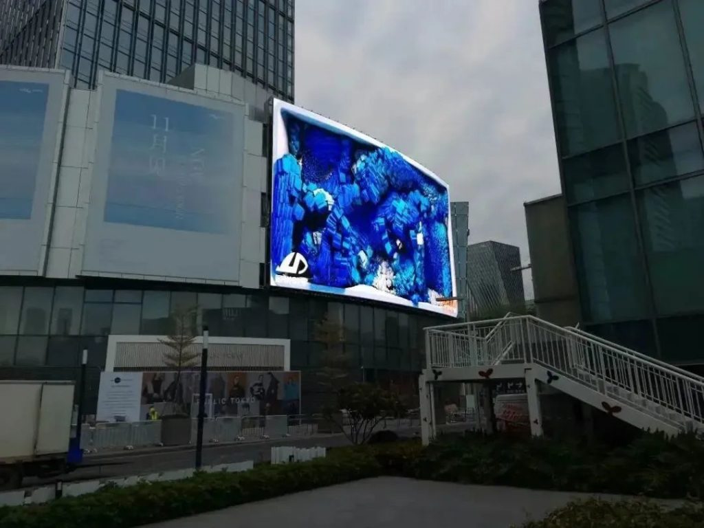 What do you think of YAHAM's LED display technology application in Vientiane Qianhai Business District? - yaham