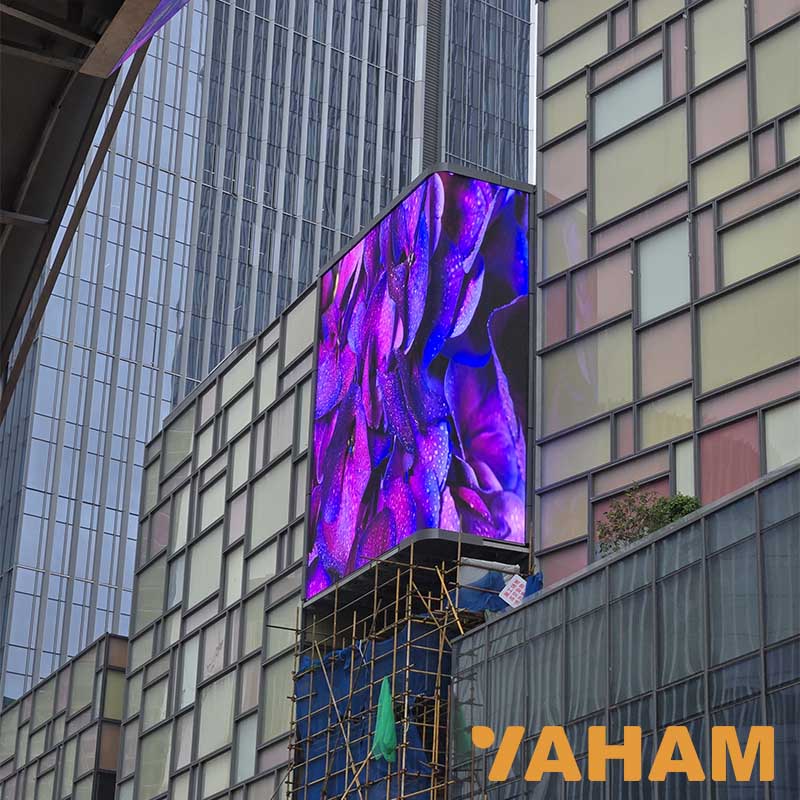 YAHAM Lights up Houhai Harbour with Creativity and Youthful Energy - yaham