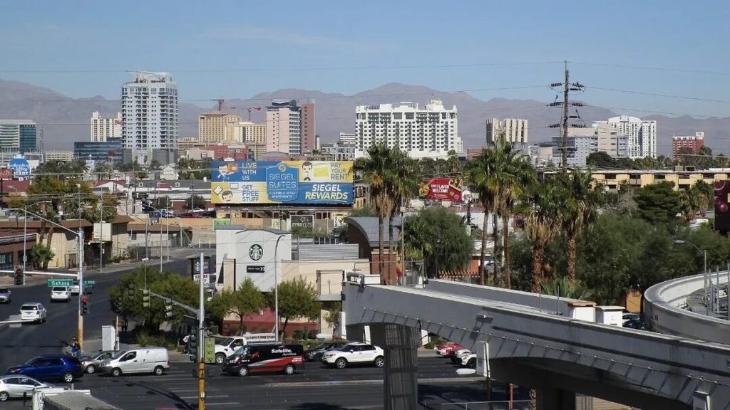 Three sided corner LED outdoor screen | YAHAM empowers digital revitalization at the entrance of Palace Station in Las Vegas - yaham
